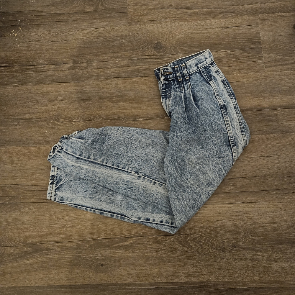 Vintage 80s/90s Women's Acid Wash Jeans